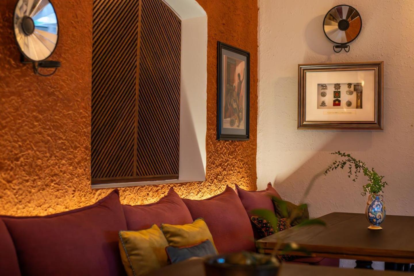 The Sun House Hotell Galle Exteriör bild