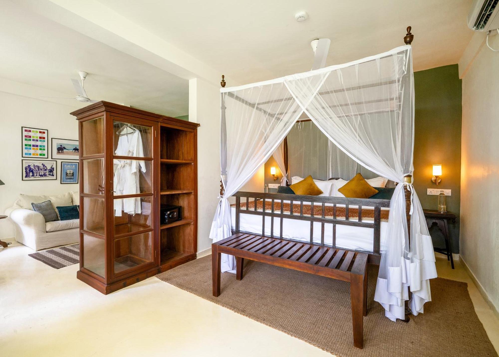The Sun House Hotell Galle Exteriör bild
