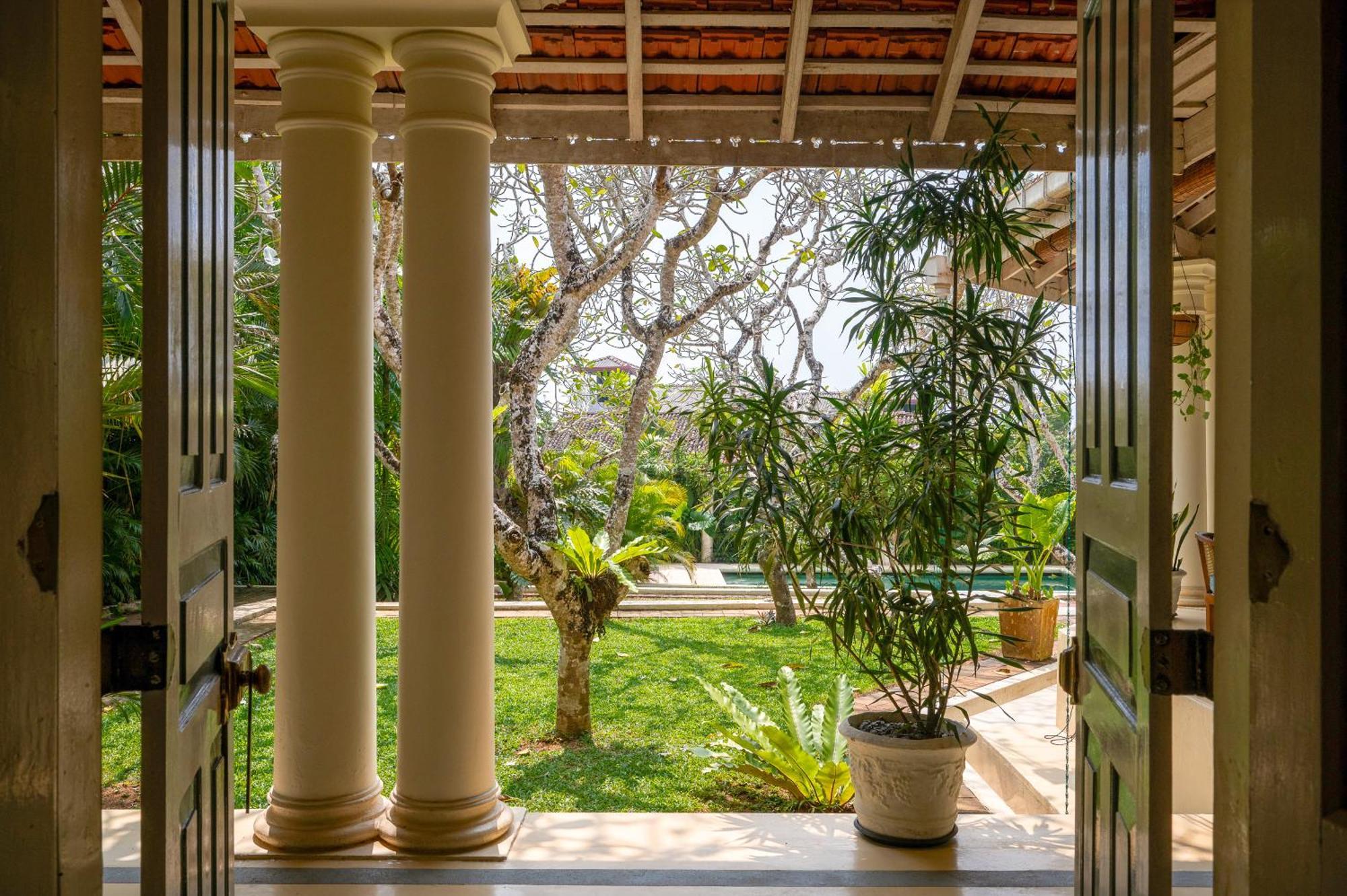 The Sun House Hotell Galle Exteriör bild